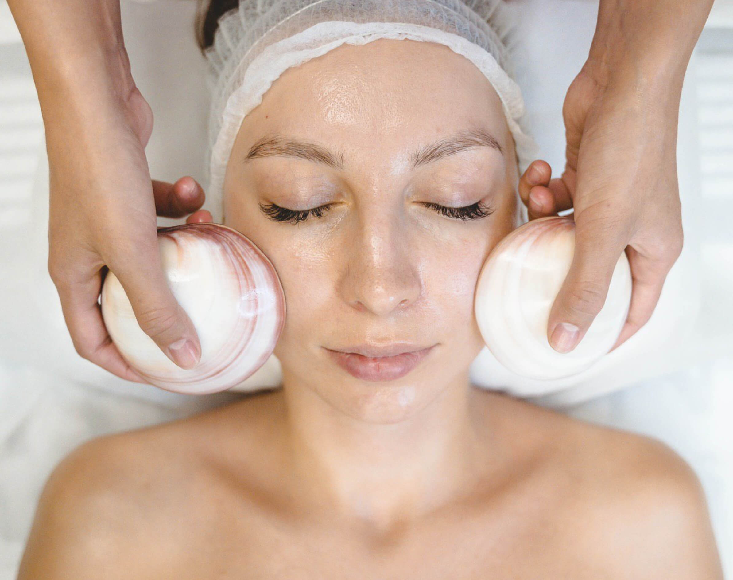 Lava Shell Facial Massage